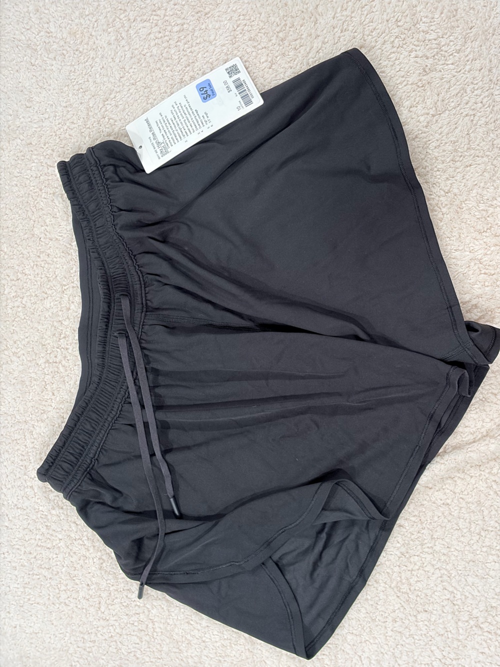 NWT Lululemon Black silky high-rise relaxed shorts size 10